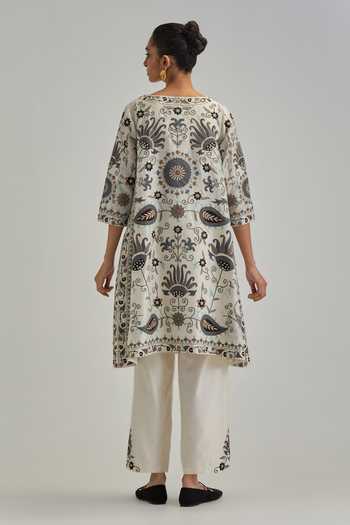 Kora Floral Pattern Kurta Set 