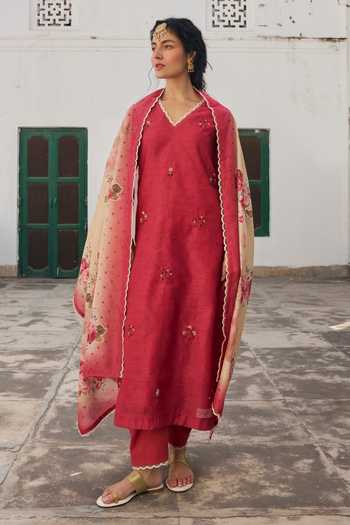 Karaj Jaipur Chanderi Embroidered Kurta Set 