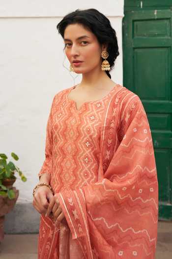 Buy_Karaj Jaipur_Rust Cotton, Chanderi Round Neck Geometric Print Kurta Set _Online_at_Aza_Fashions