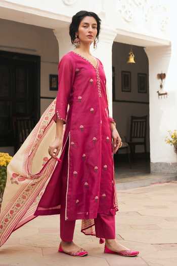 Buy_Karaj Jaipur_Pink Chanderi, Cotton V-neck Rani Embroidered Kurta Set _Online_at_Aza_Fashions