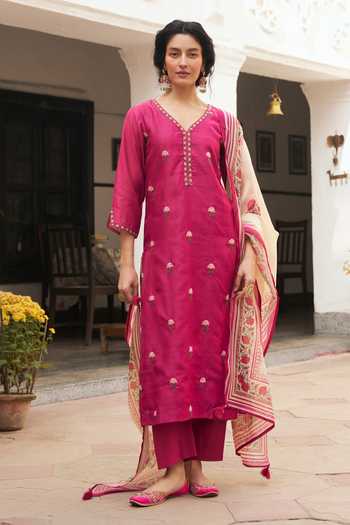 Karaj Jaipur Rani Pink Embroidered Kurta Set 