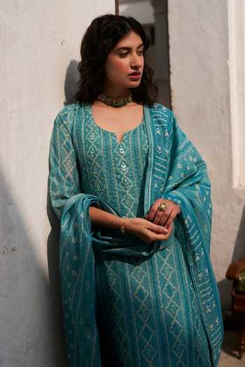 Buy_Karaj Jaipur_Blue Chanderi, Cotton V-neck Firozi Printed Kurta Set _Online_at_Aza_Fashions