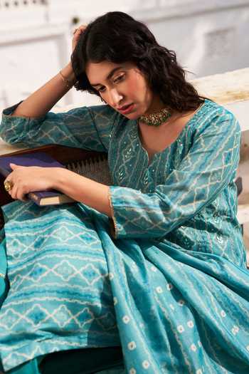Shop_Karaj Jaipur_Blue Chanderi, Cotton V-neck Firozi Printed Kurta Set _Online_at_Aza_Fashions