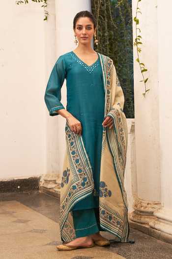 Karaj Jaipur Teal Chanderi, Cotton V-neck Printed Dupatta And Kurta Set at Aza Fashions Karaj Jaipur_Teal Chanderi, Cotton V-neck Printed Dupatta And Kurta Set _at_Aza_Fashions