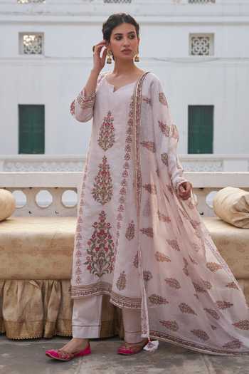 Shop Karaj Jaipur Blush Cotton, Linen V-neck Heritage Print Kurta Set Online at Aza Fashions Shop_Karaj Jaipur_Blush Cotton, Linen V-neck Heritage Print Kurta Set _Online_at_Aza_Fashions