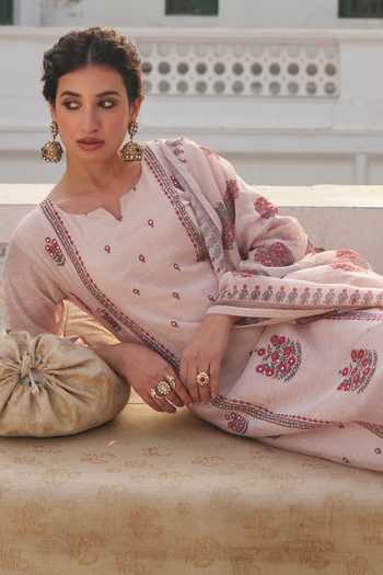 Karaj Jaipur_Pink Chanderi, Cotton Split V-neck Floral Print Kurta Set _at_Aza_Fashions