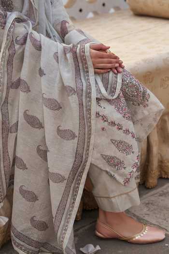 Buy_Karaj Jaipur_Grey Linen, Cotton Split V-neck, Yes Floral Print Kurta Set _Online_at_Aza_Fashions