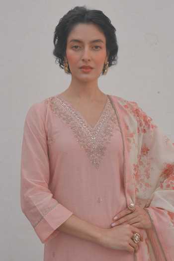 Shop_Karaj Jaipur_Pink Chanderi, Shantoon V-neck Straight Kurta Set With Printed Dupatta _Online_at_Aza_Fashions