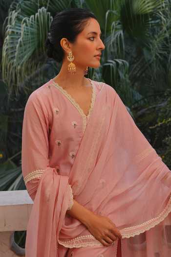 Buy_Karaj Jaipur_Pink Chanderi, Shantoon Floral Embroidered Kurta Set 