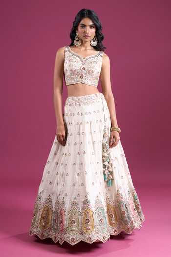Samyukta Singhania_Cream Tissue Sweetheart Neck Sequins Embroidered Lehenga Set _Online_at_Aza_Fashions