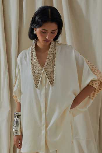 Buy_Aseem Kapoor_White Silk V-neck Placement Embroidered Shirt And Dhoti Pant Set 