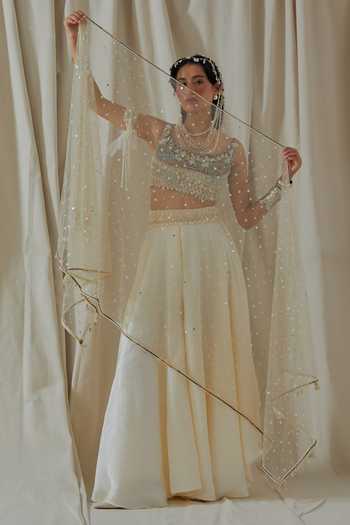 Aseem Kapoor_White Silk Aalya Embroidered Dupatta _at_Aza_Fashions