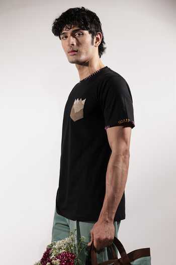 Buy_Jubinav Chadha_Black Cotton Patchwork Pocket Embroidered T-shirt 