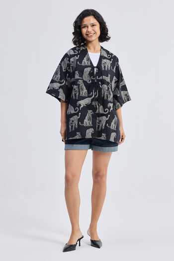 Buy_Reistor_Black Cotton V-neck Animal Print Jacket _Online_at_Aza_Fashions