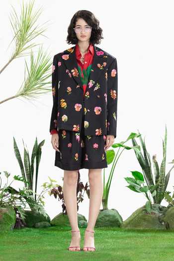 Buy_Siddhartha Bansal_Black Satin, Linen Collared Thrill Seeker Blazer Shorts Set 