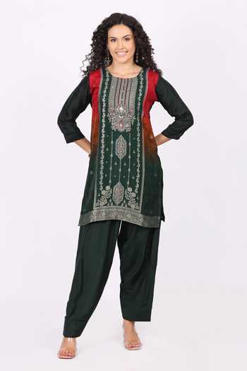 Shop_Soniya G_Green Cotton, Crepe Round Neck Embroidered Straight Kurta Set _Online_at_Aza_Fashions