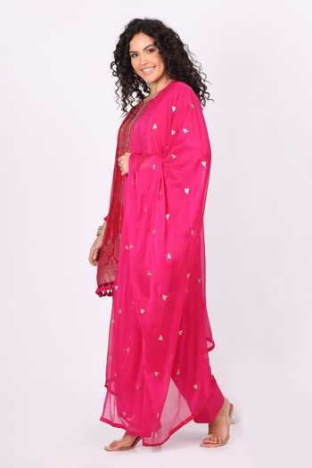 Soniya G_Magenta Cotton, Crepe Round Neck Floral Embroidered Straight Kurta Set  _Online_at_Aza_Fashions