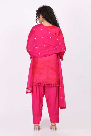 Soniya G Floral Embroidered Straight Kurta Set  
