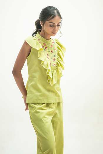 Vaani Beswal_Green Cotton High Neck Furrow Handwoven Top And Pant Set _at_Aza_Fashions