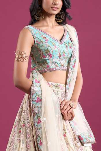Buy_Samyukta Singhania_Cream Tissue, Net V-neck Sequins Embroidered Lehenga Set 