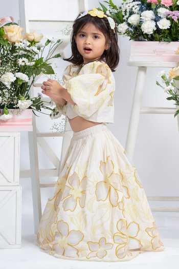 Kirti Agarwal - Pret N Couture_Ivory Pure Cotton Floral Embroidered Blouse And Lehenga Set _Online_at_Aza_Fashions