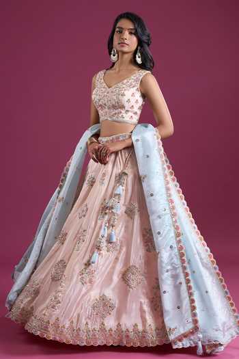 Buy_Samyukta Singhania_Peach Tissue Sweetheart Neck Sequinned And Zari Embroidered Lehenga Set 