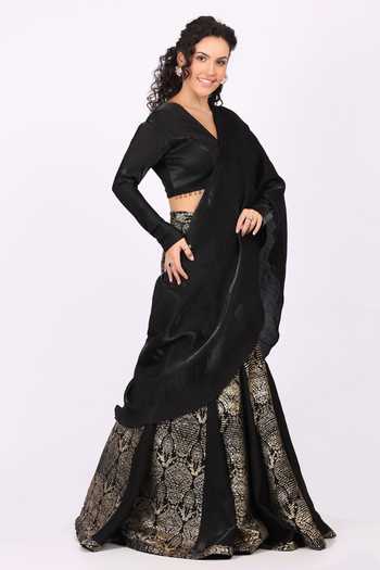 Buy_Soniya G_Black Tissue V-neck Metallic Woven Pre-draped Saree And Blouse Set 