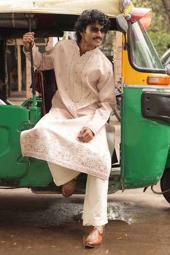 Buy_Dev Ki Raha_Pink Silk Auto Wala Embroidered Kurta Set 