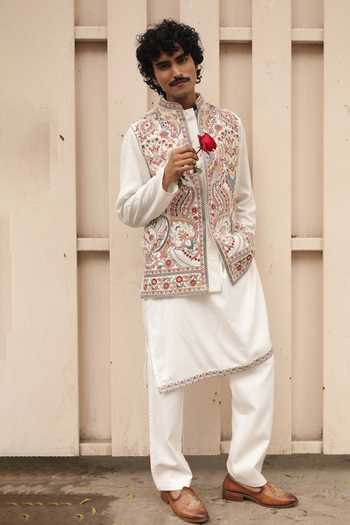 Shop_Dev Ki Raha_Ivory Linen, Velvet Romeo Mood Embroidered Bundi And Kurta Set _Online_at_Aza_Fashions