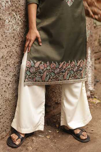 Dev Ki Raha_Olive Green Silk Signal Embroidered Kurta Set _Online_at_Aza_Fashions