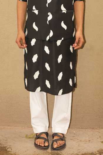 Buy_Dev Ki Raha_Black Silk, Tencel Embroidery Gali Ghalib Scattered Motifs Bundi And Kurta Set _Online_at_Aza_Fashions