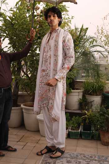 Buy_Dev Ki Raha_Multi Color Georgette Bahaar Embroidered Kurta Set With Stole 