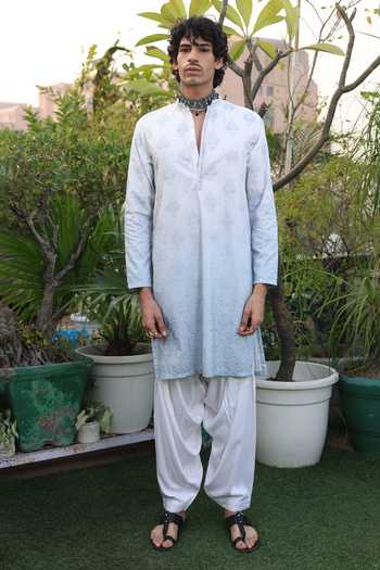 Dev Ki Raha_Sky Blue Silk Zahaan Embroidered Kurta Set _Online_at_Aza_Fashions