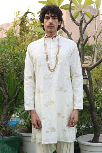 Buy_Dev Ki Raha_White Silk, Cotton Noorvaan Embroidered Kurta Set _Online_at_Aza_Fashions
