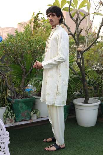 Shop_Dev Ki Raha_White Silk, Cotton Noorvaan Embroidered Kurta Set _Online_at_Aza_Fashions