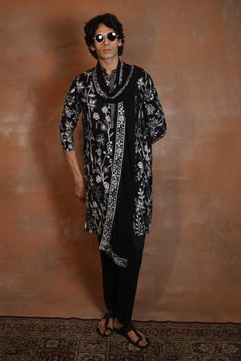Dev Ki Raha_Black Georgette Maharaaz Embroidered Kurta Set With Stole _at_Aza_Fashions
