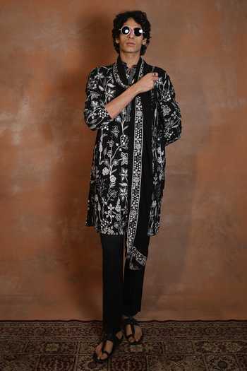 Shop_Dev Ki Raha_Black Georgette Maharaaz Embroidered Kurta Set With Stole 