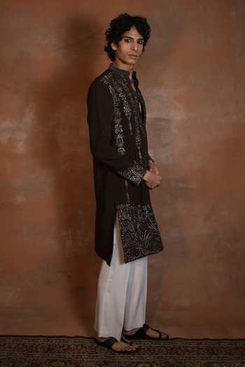 Buy_Dev Ki Raha_Wine Reshma Embroidered Kurta Set _Online_at_Aza_Fashions