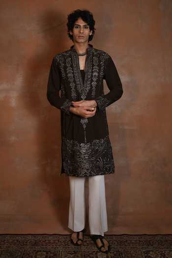 Shop_Dev Ki Raha_Wine Reshma Embroidered Kurta Set _Online_at_Aza_Fashions