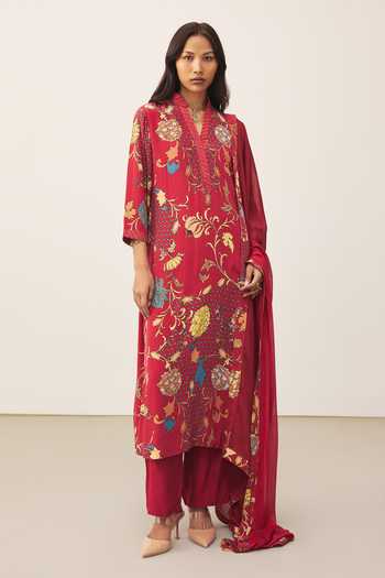 Shop_Ritu Kumar_Red Viscose, Crepe, Rayon V-neck Floral Print Kurta Set _Online_at_Aza_Fashions