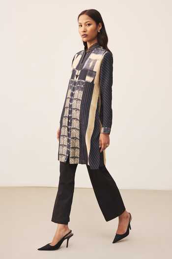 Ritu Kumar_Black Viscose Mandarin Collar Mashrudhari Printed Kurta _Online_at_Aza_Fashions