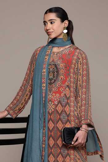 Ritu Kumar Orange Crepe, Viscose Round Neck Geometric Print Kurta Set at Aza Fashions Ritu Kumar_Orange Crepe, Viscose Round Neck Geometric Print Kurta Set _at_Aza_Fashions