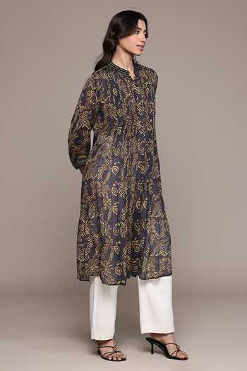 Ritu Kumar Black Viscose, Chinon Mandarin Collar Aplooza Full Sleeves Kurta Online at Aza Fashions Ritu Kumar_Black Viscose, Chinon Mandarin Collar Aplooza Full Sleeves Kurta _Online_at_Aza_Fashions
