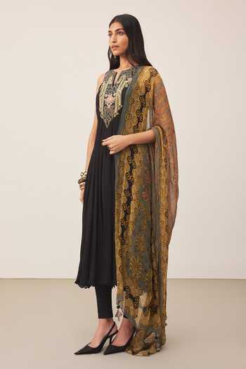 Buy_Ritu Kumar_Black Viscose, Chinon, Lycra, Jersey Round Neck Placement Embroidered Kurta Set 