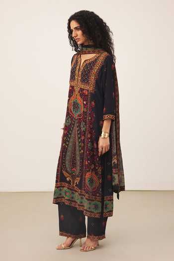 Ritu Kumar_Black Cotton, Viscose V-neck, Yes Kalamjama Print Kurta Set _Online_at_Aza_Fashions