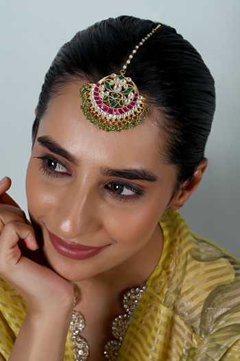 Shlok Jewels Kundan Embellished Maangtikka 
