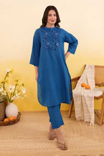 Buy_Taro_Blue Cotton Mandarin Collar, Yes Blueberry Bloom Kurta And Pant Set 