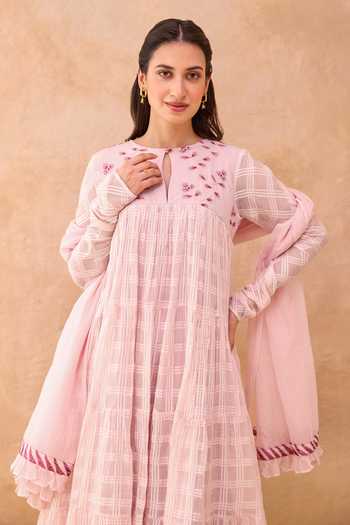 Taro_Pink Cotton, Kota Doria Keyhole Neck Affair Checkered Pattern Anarkali Set _Online_at_Aza_Fashions