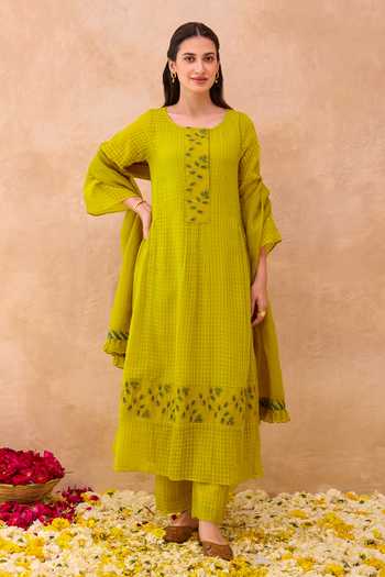 Taro Amber Bloom Embroidered Kurta Set 