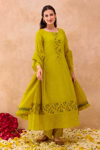 Buy_Taro_Green Cotton, Kota Doria Scoop Neck Amber Bloom Embroidered Kurta Set _Online_at_Aza_Fashions